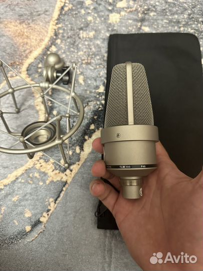 Студийный микрофон Neumann TLM 103