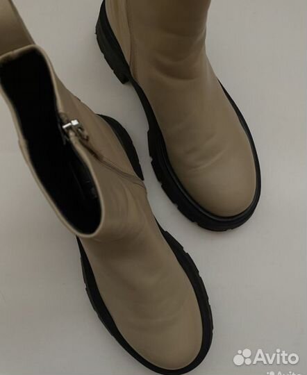 Ботинки zara натурал. кожа 39 размер Демисезон