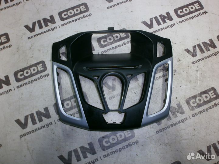 Накладка декоративная центральная Ford Focus 3