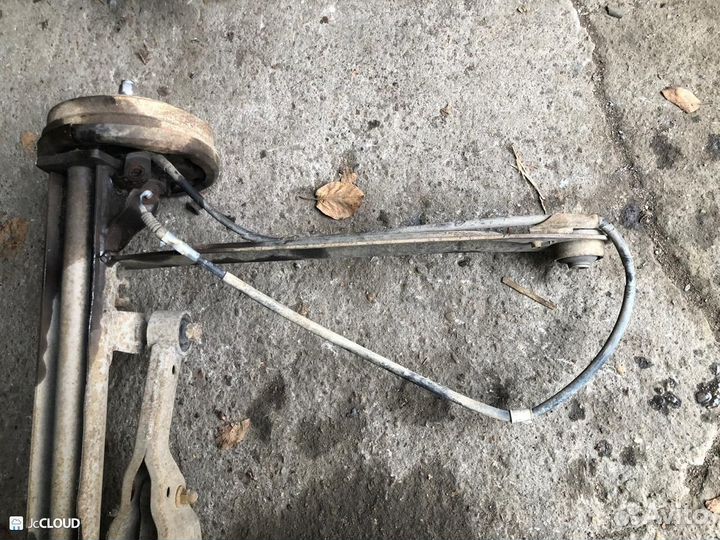 Тросик ручника на nissan bluebird QU14 QG18DE