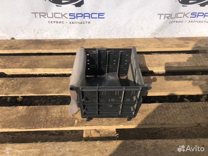 81254416203 Кронштейн электронных блоков Man