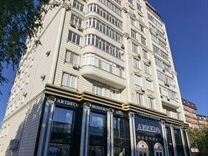 3-к. квартира, 130 м², 3/11 эт.