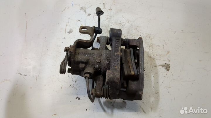 Суппорт левый задний Citroen C4 Picasso