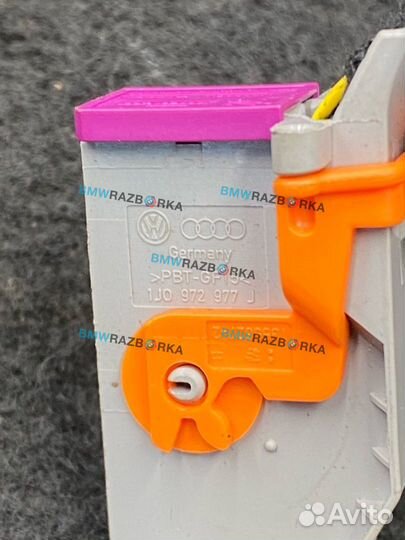 Разъем (фишка) проводки Porsche Taycan 2023