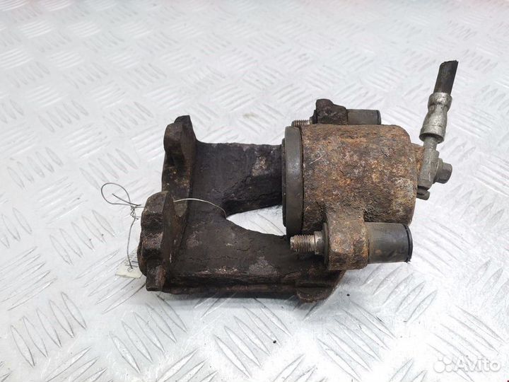 Суппорт передний левый Volkswagen Golf 4 2006