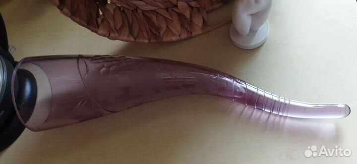 Бокал рог из цветного стекла