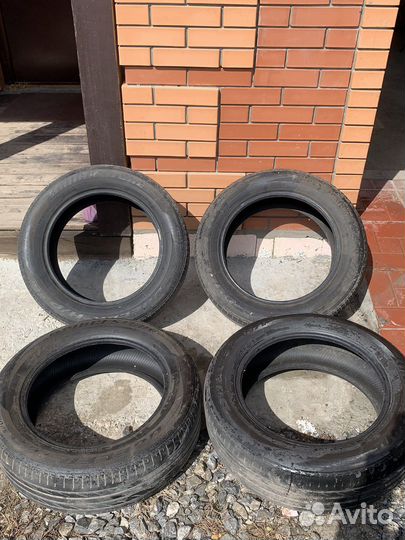 Bridgestone Dueler H/P Sport 215/60 R17