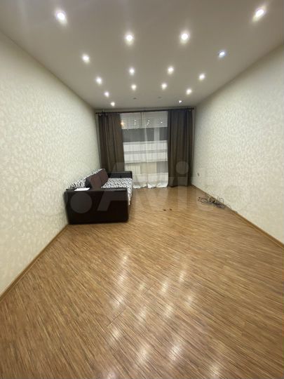 2-к. квартира, 47 м², 3/5 эт.