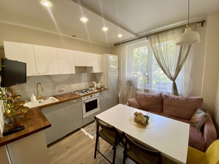 1-к. квартира, 51,1 м², 1/4 эт.