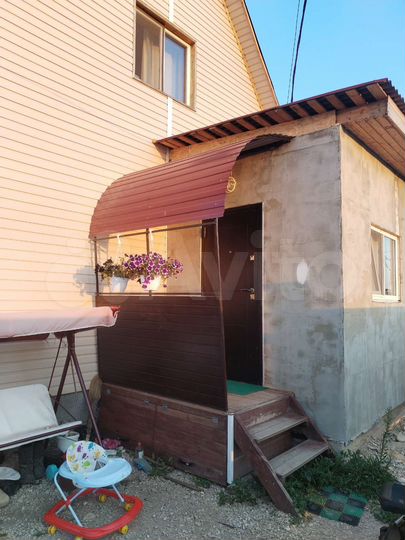 Дом 95 м² на участке 4 сот.