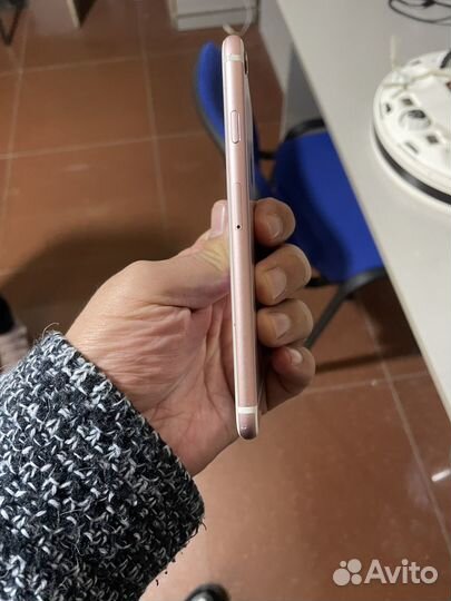 iPhone 6S, 64 ГБ