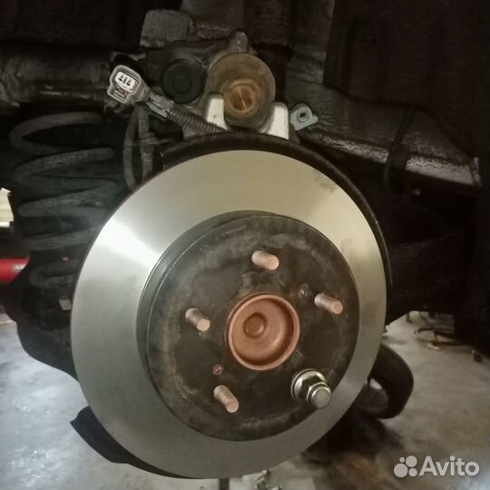 Проточка задних тормозных дисков тайота camry