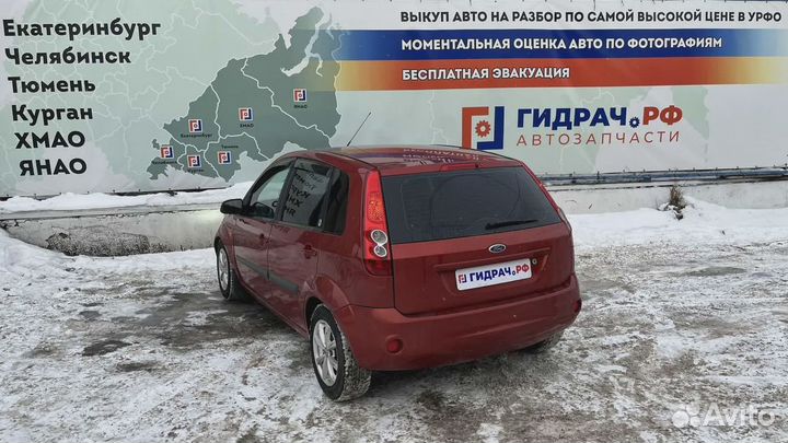 Кронштейн торпедо левый Ford Fiesta (Mk VI) 121323