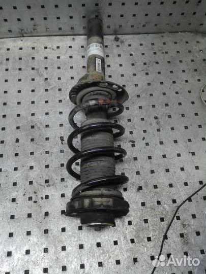 Амортизатор/стойка передняя левая Volkswagen Golf