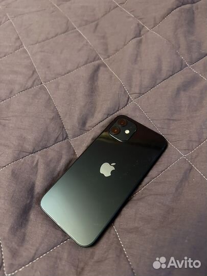 iPhone 12, 64 ГБ