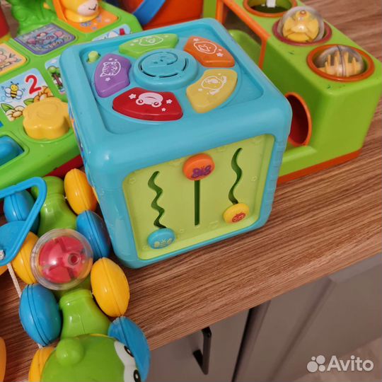 Развивающие игрушки пакетом