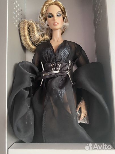 Кукла Integrity Toys Luchia Zadra Fashion royalty