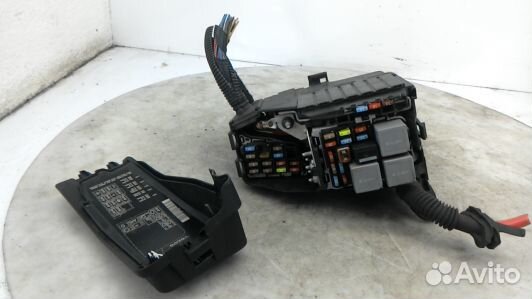 Блок предохранителей volvo XC60 (84L13M101)