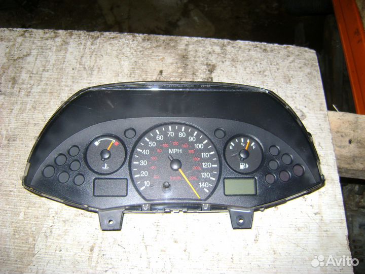 Комбинация приборов 98AP10A855AB Ford Focus1
