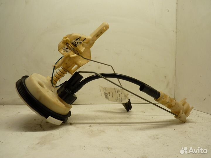 BMW 5 E39 1998 2.5 D датчик уровня топлива