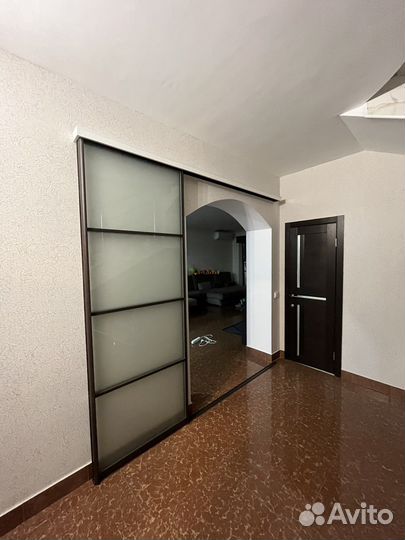 Раздвижные перегородки, двери купе