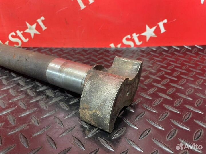 Вал тормозной правый