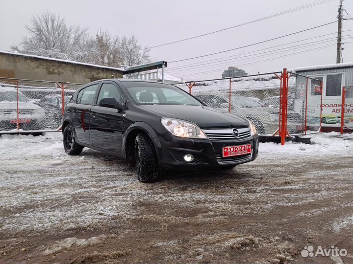 Opel Astra 1.8 МТ, 2011, 255 640 км