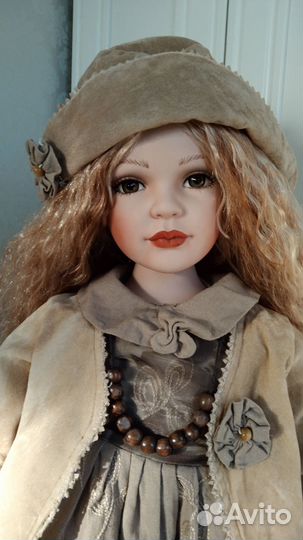 Кукла фарфоровая коллекционная большая