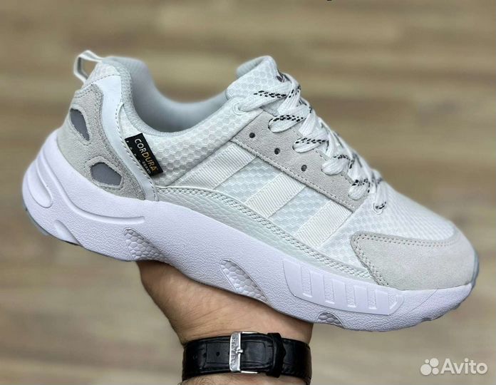 Бизнес на кроссовках с доходом 1,2 млн