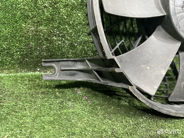 Вентилятор радиатора mitsubishi pajero V75W 6G74 2