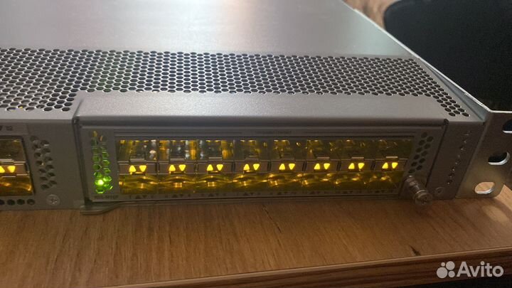 Cisco Nexus N5K-C5548P-FA + N55-M16P