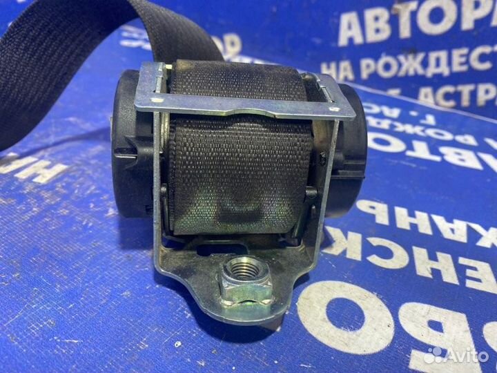 Задний правый ремень безопасности Opel Corsa D