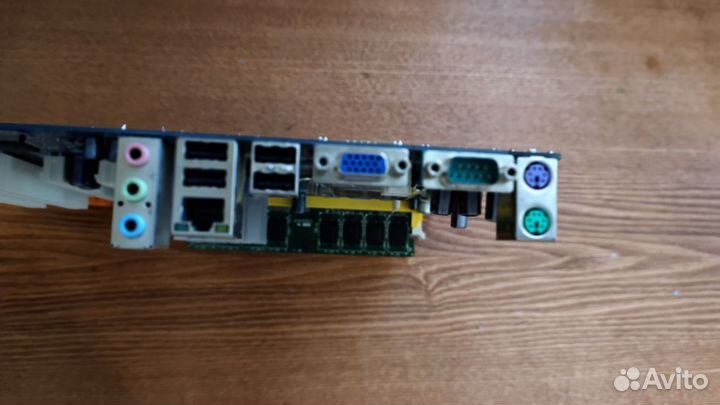 Комплект Intel Core 2 Quad 9400, G31M-S, 4 Гб DDR2
