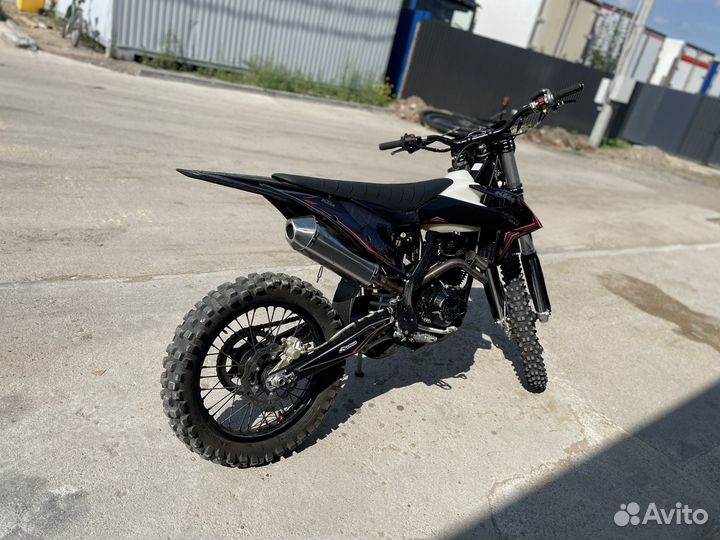 Avantis enduro 250 carb