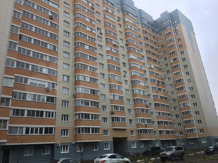 2-к. квартира, 60 м², 11/17 эт.