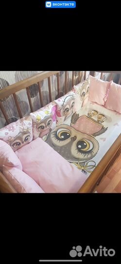 Бортики и простынь на резинке в детскую кроватку