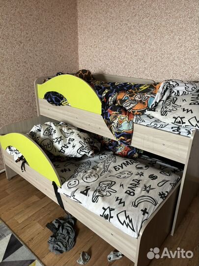 Кровать с выдвижным спальным местом