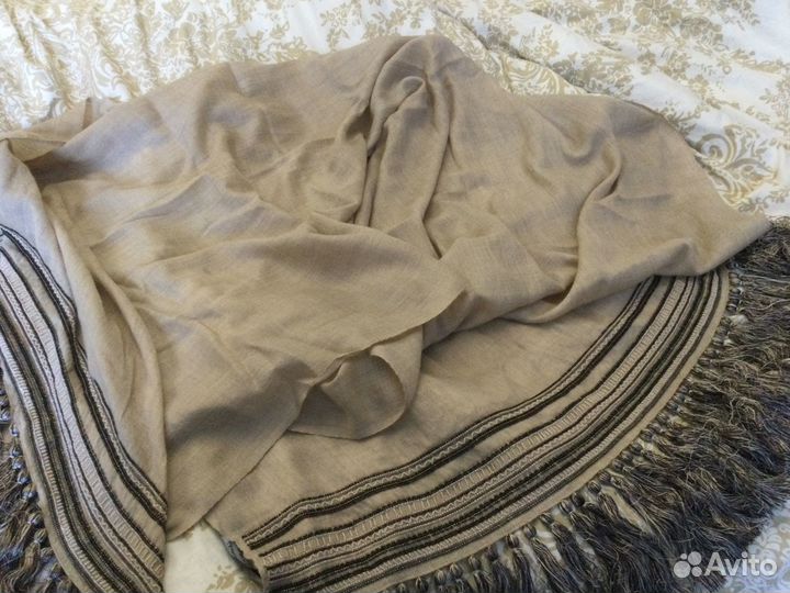 Salvatore ferragamo платок палантин новый кашемир