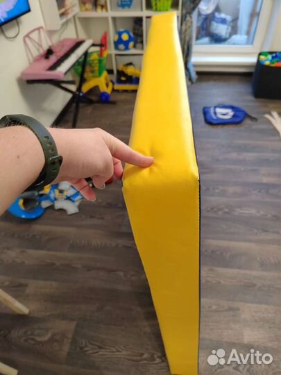 Мат гимнастический 100х100х10см