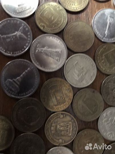Продам юбилейные монеты