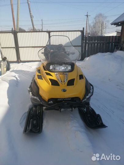 Продам brp ski-doo skandic 600 wt