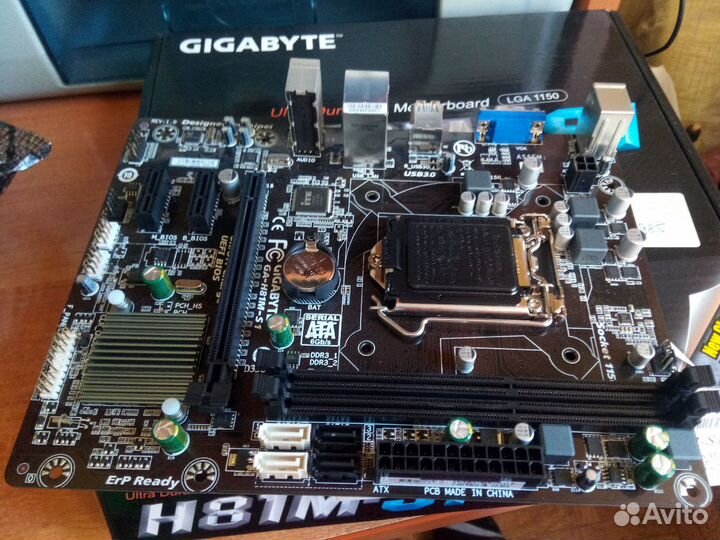 Материнская плата