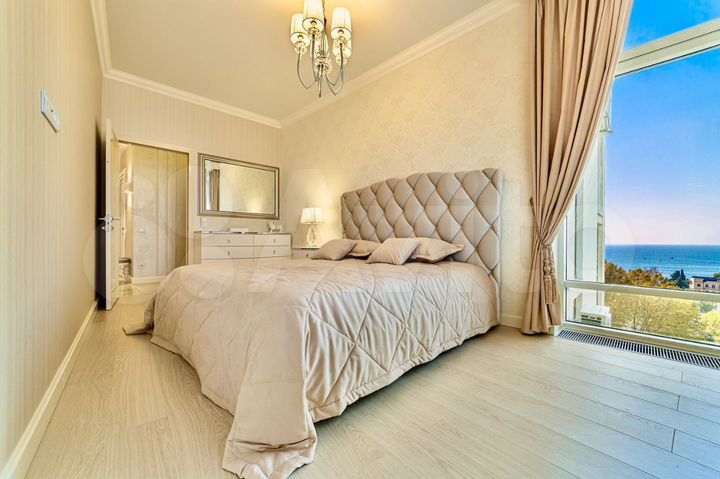 2-к. апартаменты, 70 м², 12/17 эт.