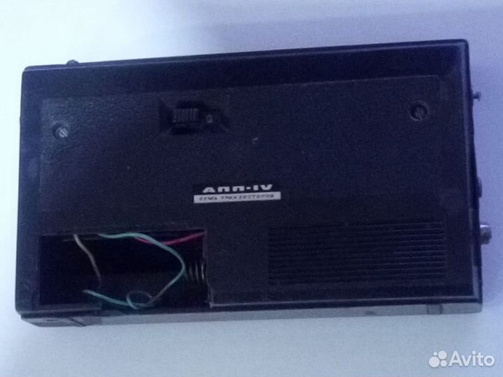 Радиоприемник Кварц 405(7 транзисторов)