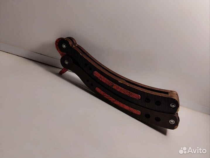 Деревянный нож бабочка