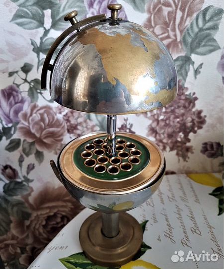 Сигаретница - глобус