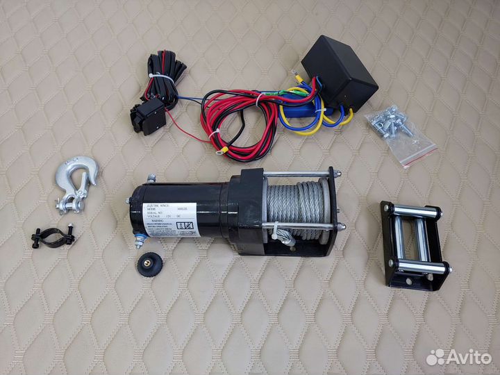 Лебедка 12 вольт 3000 lbs (1.5 тонны)