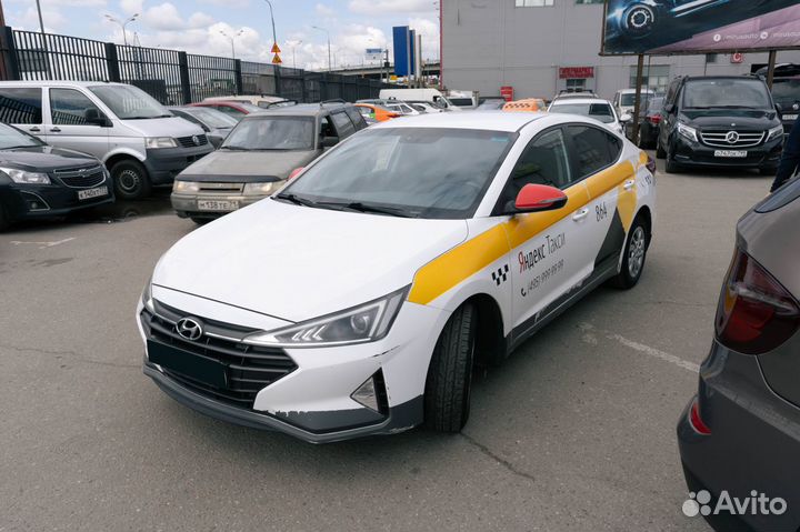 Аренда авто для такси Hyundai Elantra с АКПП