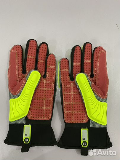 Противоударные перчатки