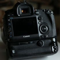 Фотоаппарат canon 5D mark iii